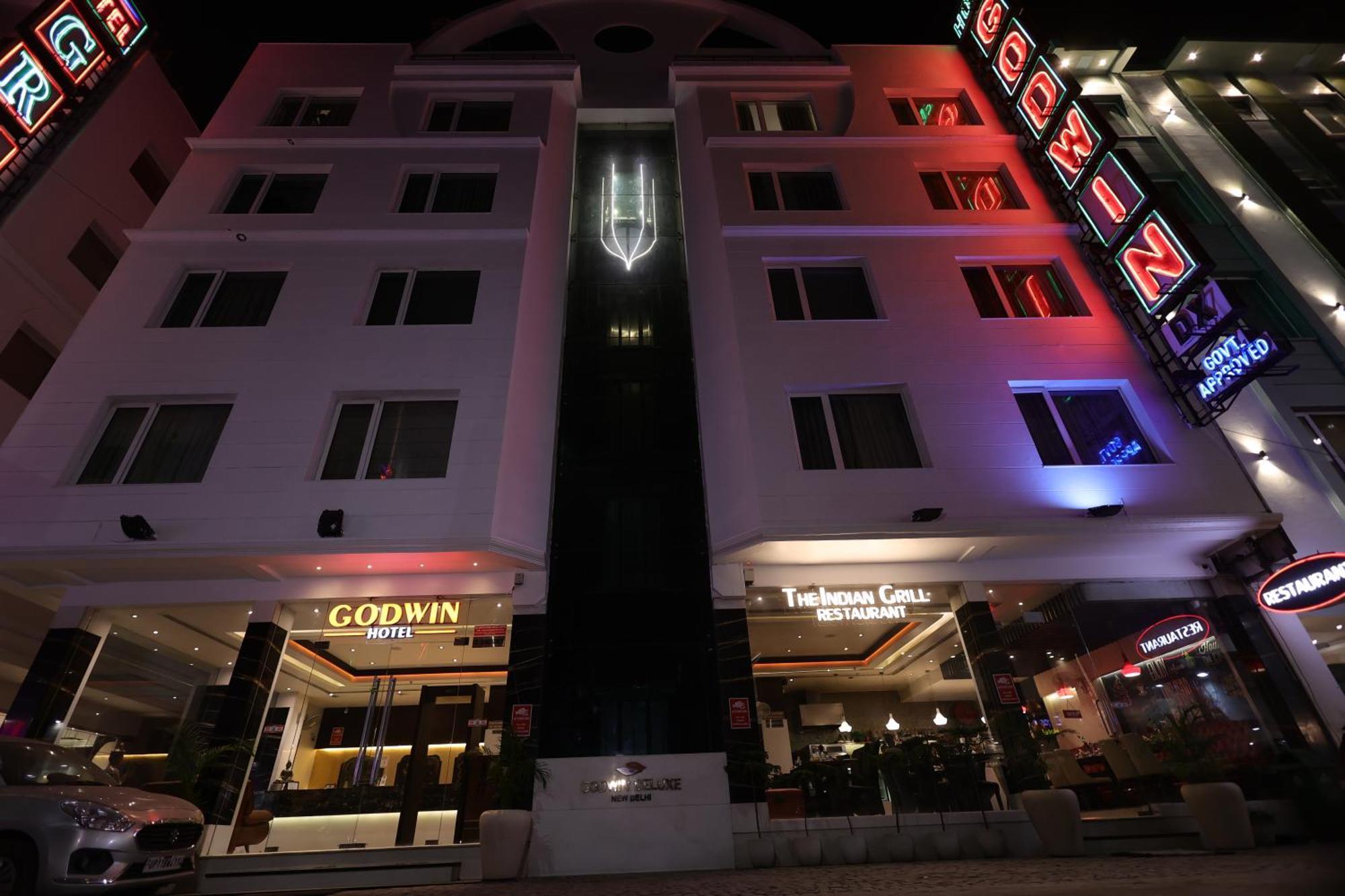 Hotel GODWIN DELUXE - New Delhi Railway Station - Paharganj Bagian luar foto