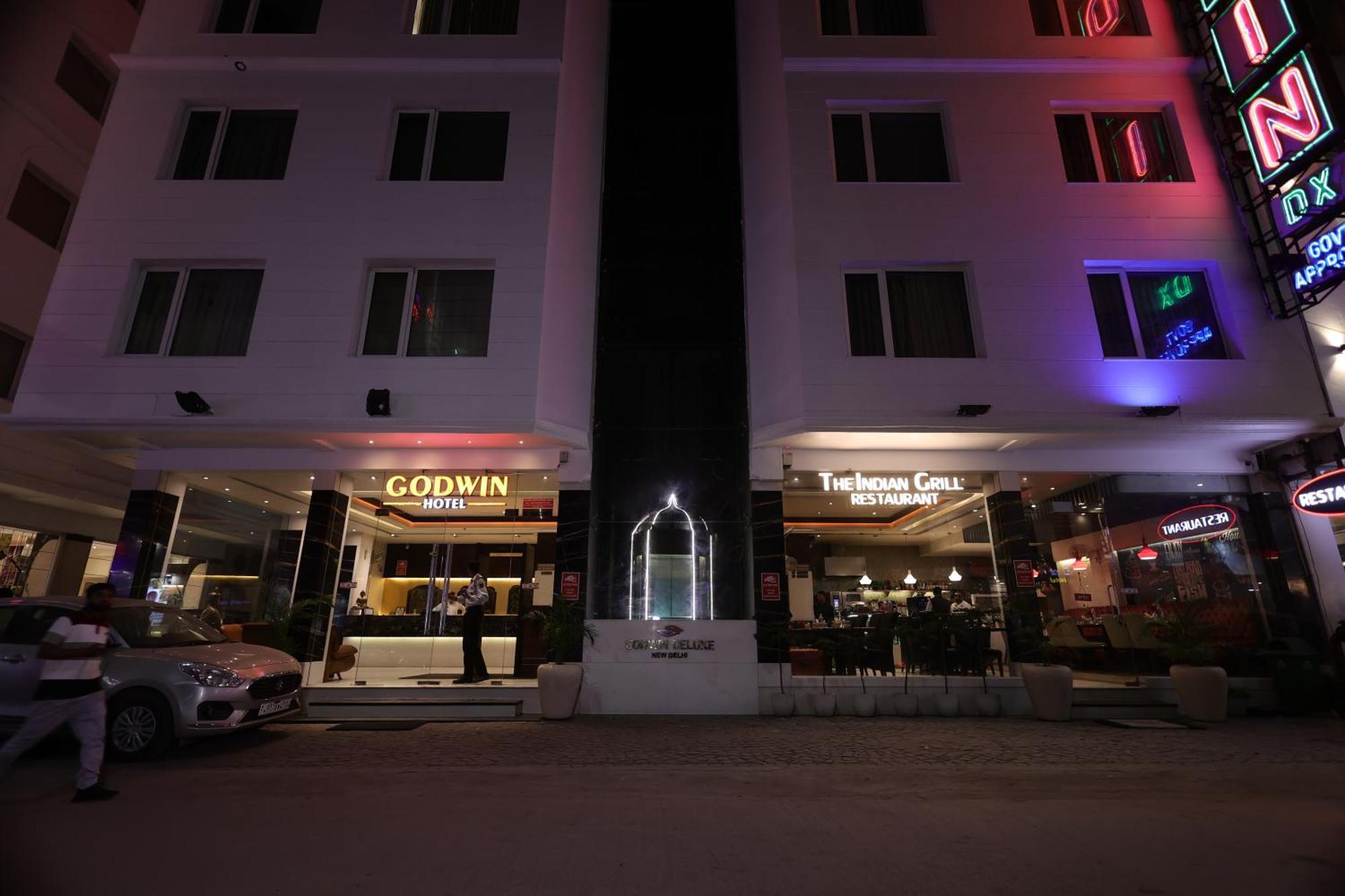 Hotel GODWIN DELUXE - New Delhi Railway Station - Paharganj Bagian luar foto