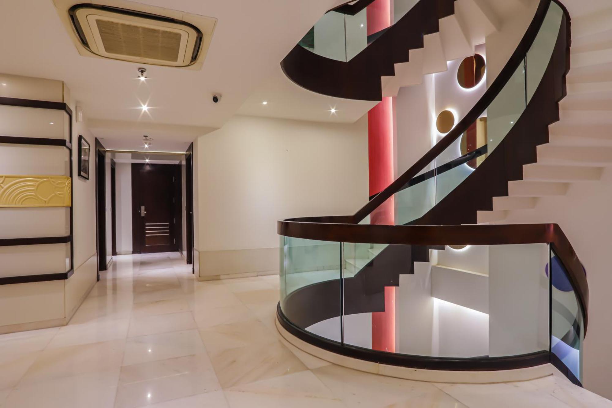 Hotel GODWIN DELUXE - New Delhi Railway Station - Paharganj Bagian luar foto