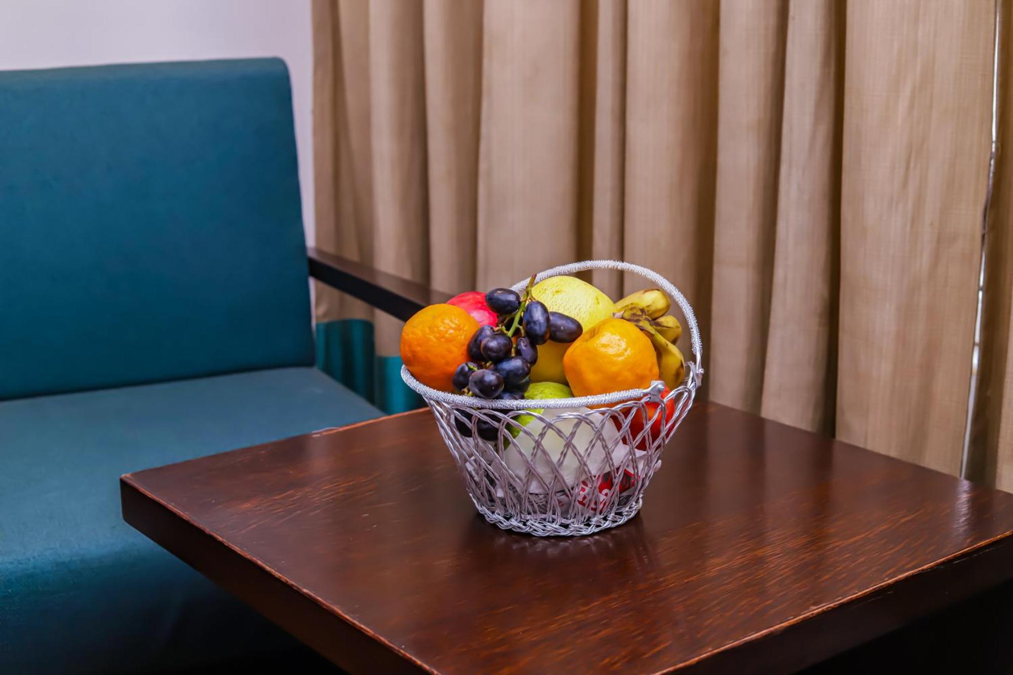 Hotel GODWIN DELUXE - New Delhi Railway Station - Paharganj Bagian luar foto